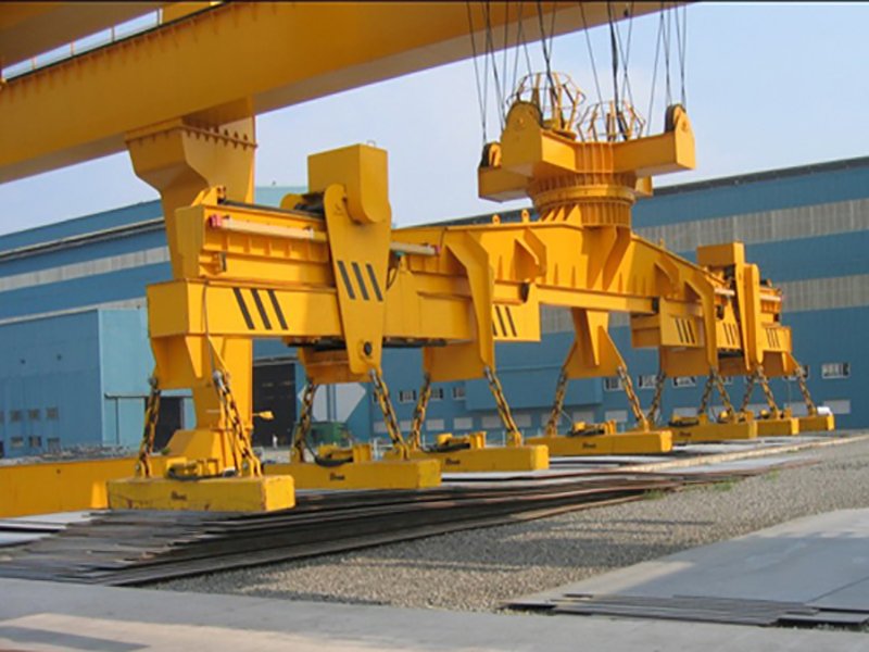 Electromagnetic Overhead Cranes with Magnet Beam applications