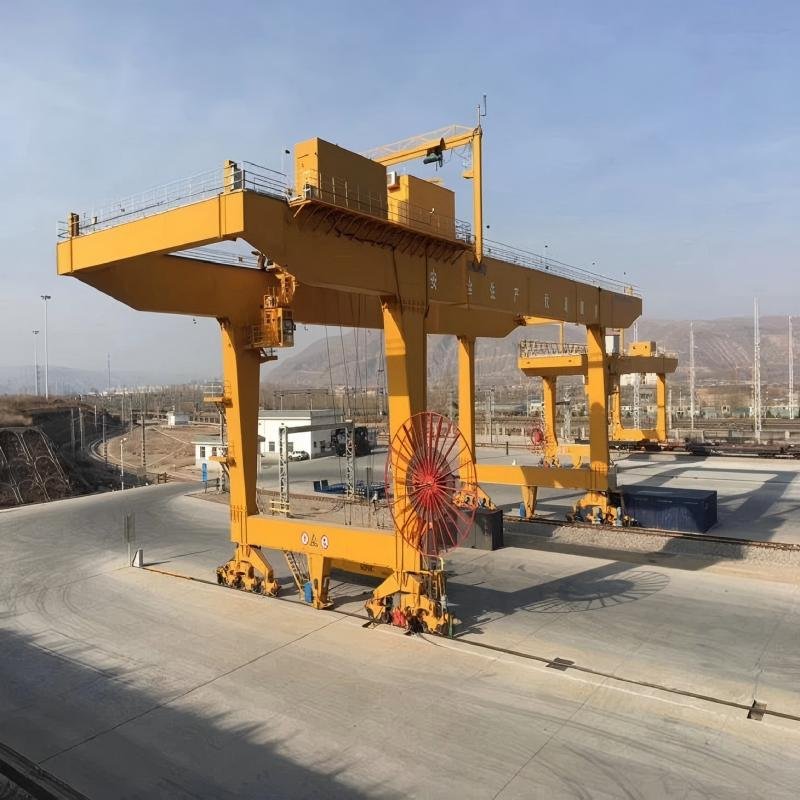 Heavy Duty Gantry Crane (50+ Tons)
