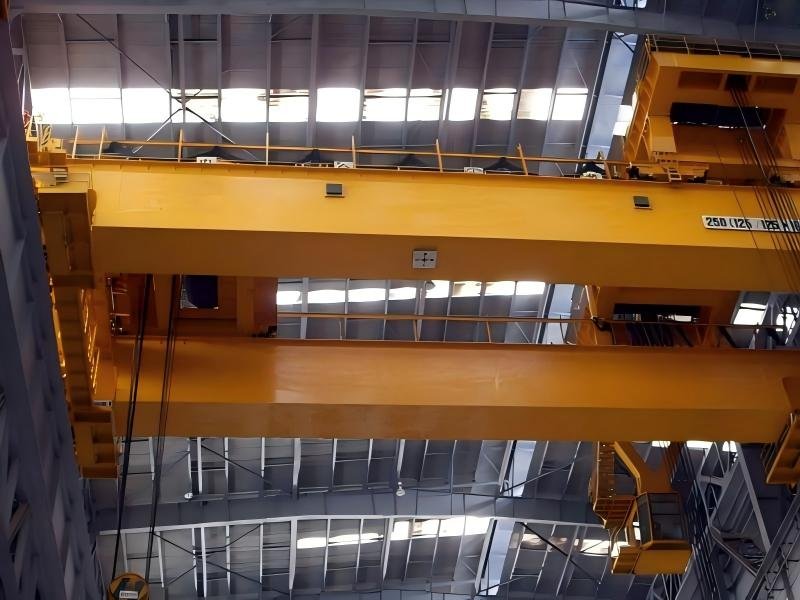 QE — Double Trolley Crane