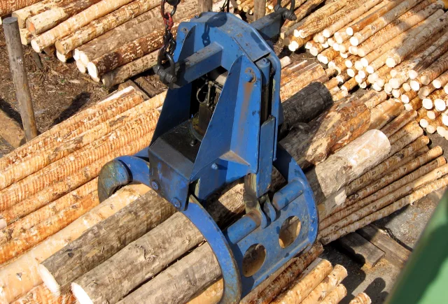 Wood Grab Bucket Applications