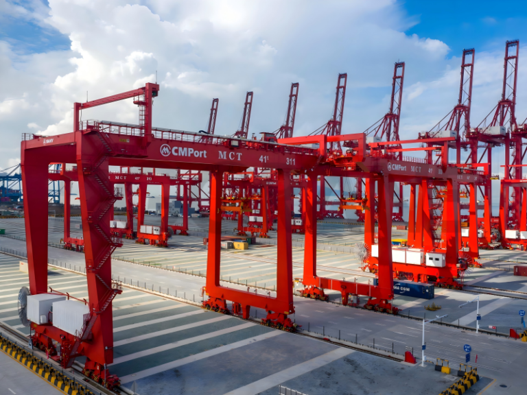 RMG – Rail-Mounted Gantry Cranes