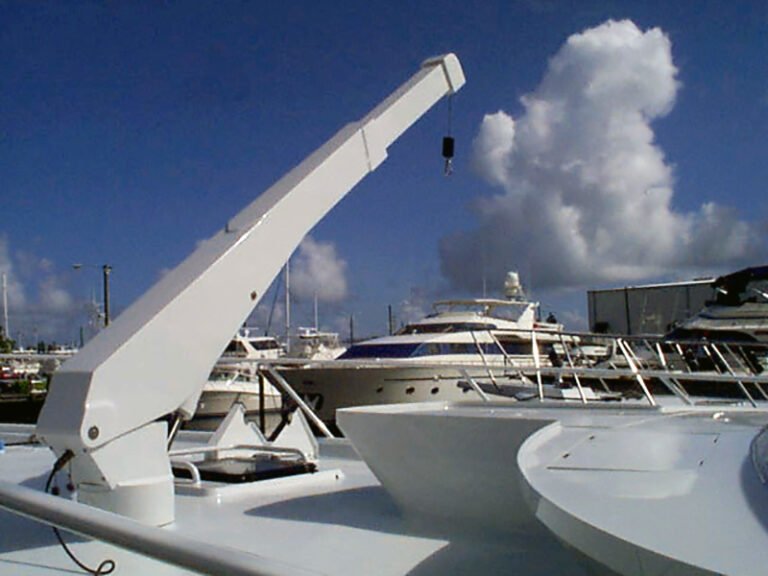 Yacht Davit Crane Applicaitons