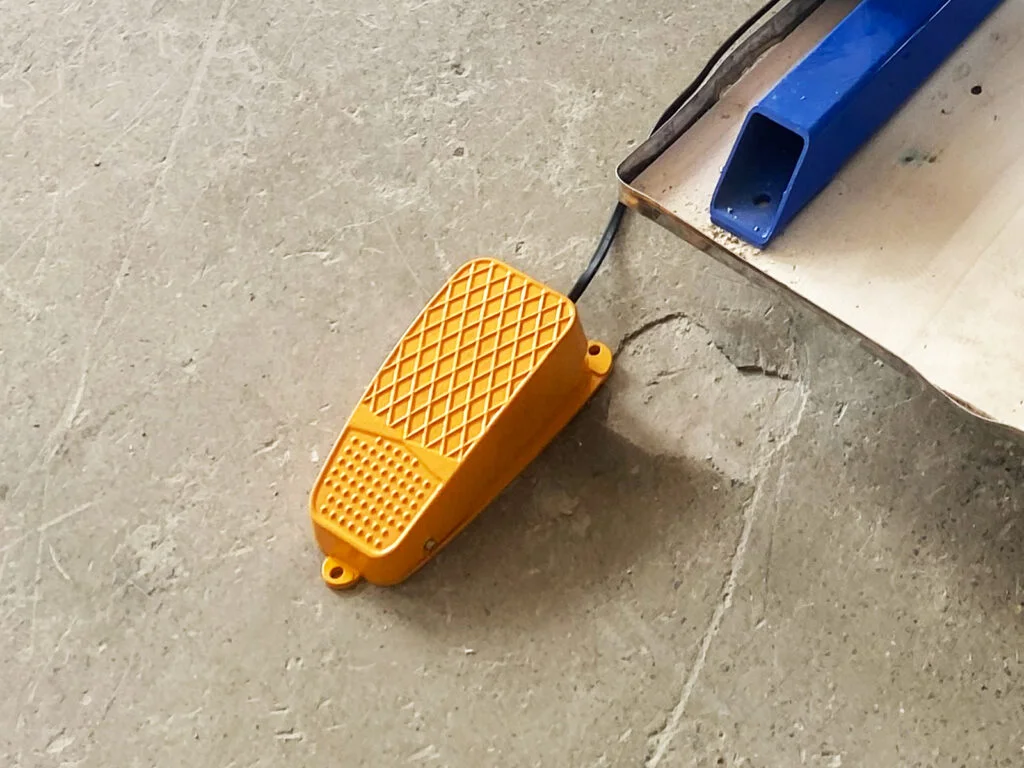 Foot switch